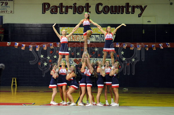 8-28 WA Pep Rally 010.JPG - SCRIVENER D300